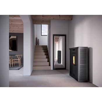 Poêle à granulés DAGLAN SLIM 9 - Invicta - Faible encombrement - 9 kW - Image d'ambiance