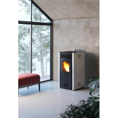 Poêle à granulés ADRANO 7 gris - Invicta ref P640998 - 7 kW - Poêle pas cher - Ambiance