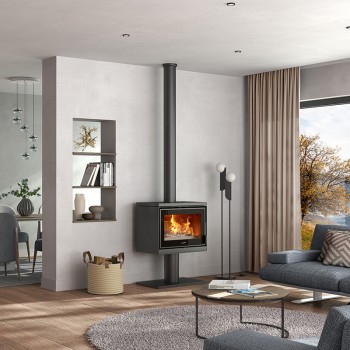 Installation du poêle à bois SARRA SUR PIEDESTAL  - C077CJ-06 - Deville - 8 kW