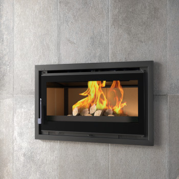 Insert à bois  IT-100 K - ref 702C20 - 100 cm - 19 kW -  Foyer vermiculite - Vitre sérigraphiée - Image d'ambiance