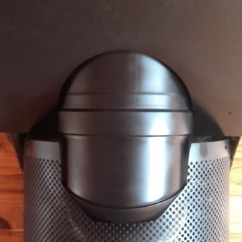 Détail du chapeau conique et de la tôle perforée de l'habillage conduit Dixneuf