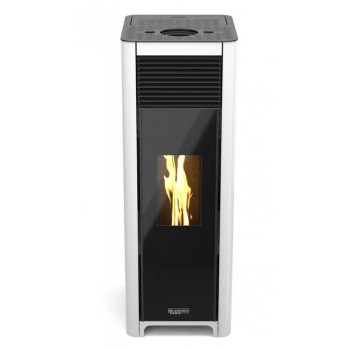 Poele a granules LYDIA NATURAL 7 kW LAMINOX en finition blanche, vue de face